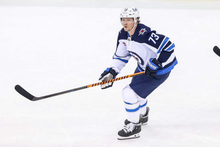 Winnipeg Jets on the Brink of Elimination After Disastrous Games 3 & 4 – THW