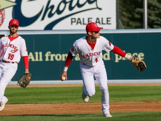 Cleburne Railroaders bounce back against Winnipeg Goldeyes – Winnipeg Sun