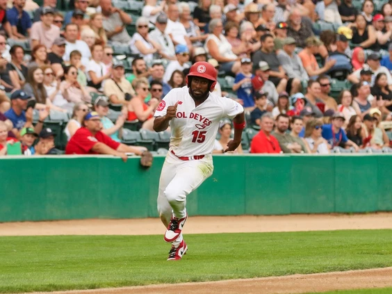 Goldeyes win fifth straight, take series from Milwaukee – Winnipeg Sun